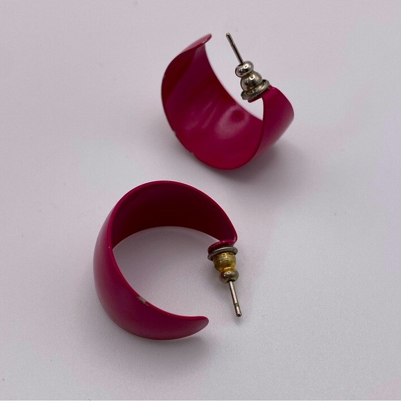 Vintage 1980s Pink Enamel Metal Hoop Post Earrings - Picture 5 of 8